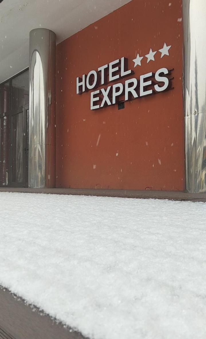 Hotel Express Predeal Eksteriør billede